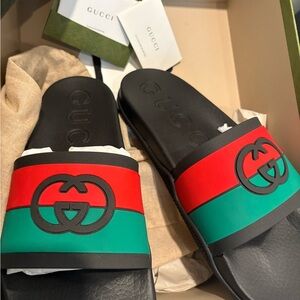 Gucci Black Red Green Logo Slides